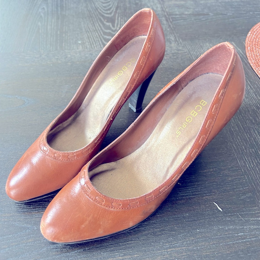 BCBG mahogany pumps